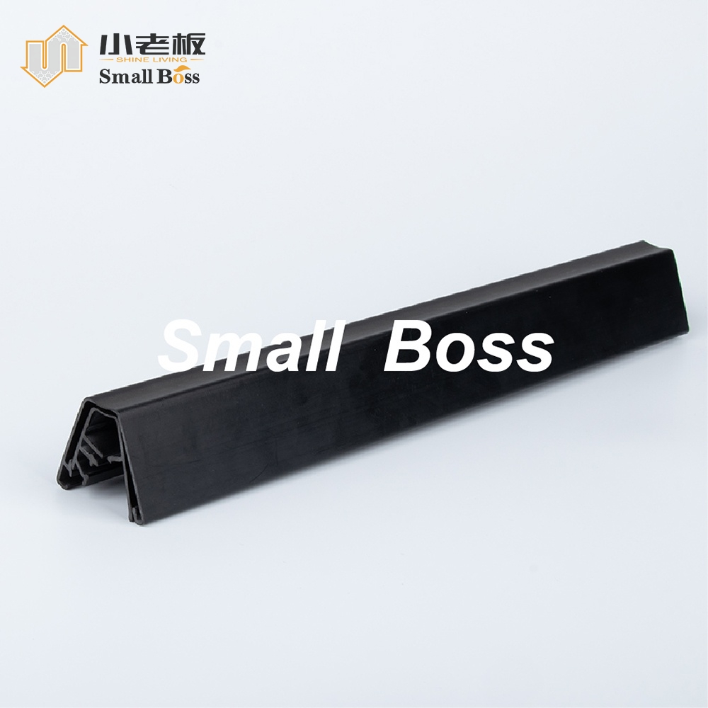 Low shrinkage rigid PVC Compound for louvers