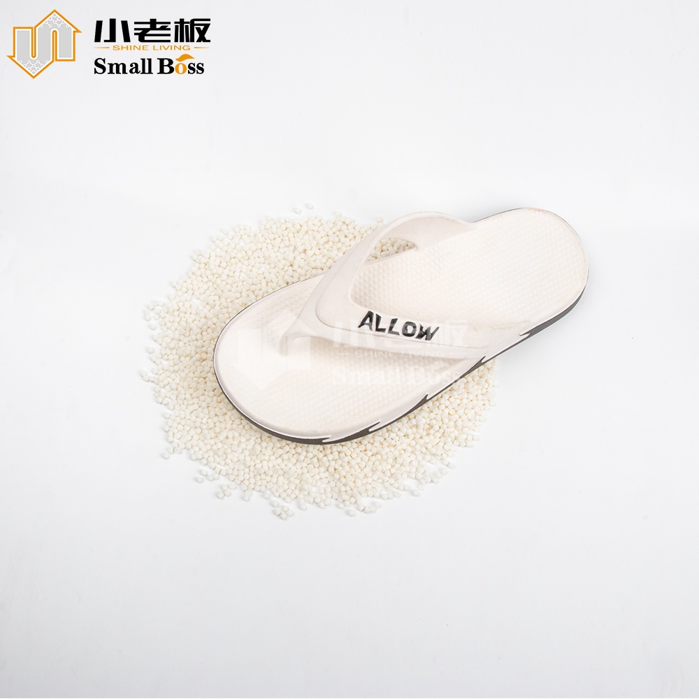 Compuesto de espuma PVC suave y ligera resistente al desgaste para zapatos moldeados por inyección con espuma